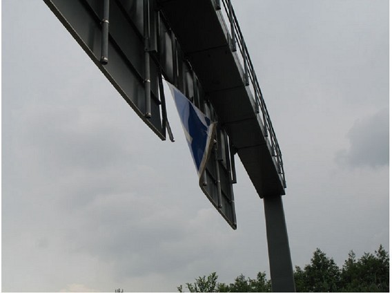 Gutachten Anprallschaden BAB 93