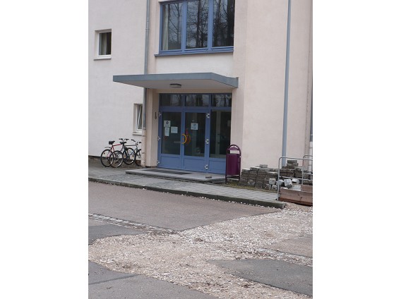 &Uuml;berdachung Kaserne Roth