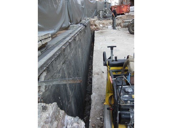 Instandsetzung der Trafostation Adlerstra&szlig;e