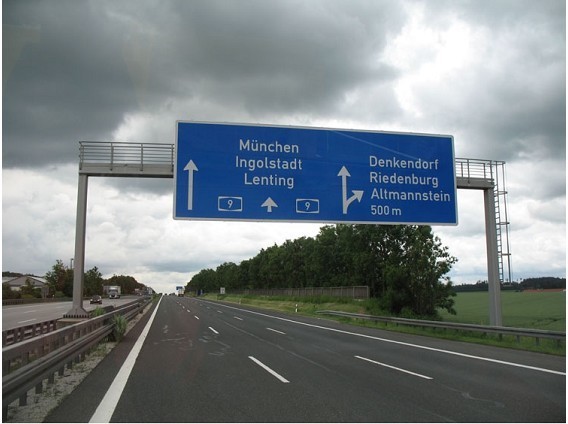 Verkehrzeichenbr&uuml;cken BAB A9